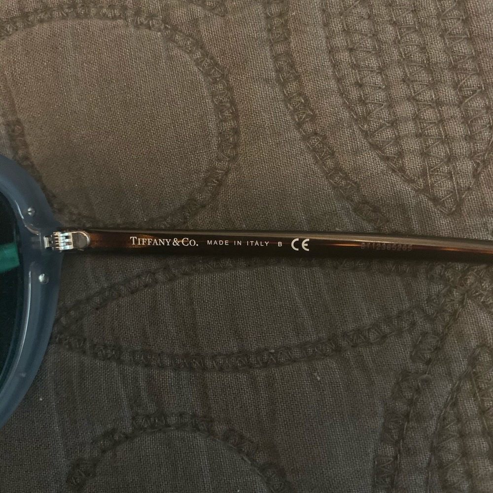 sunglasses - Picture 6 of 10